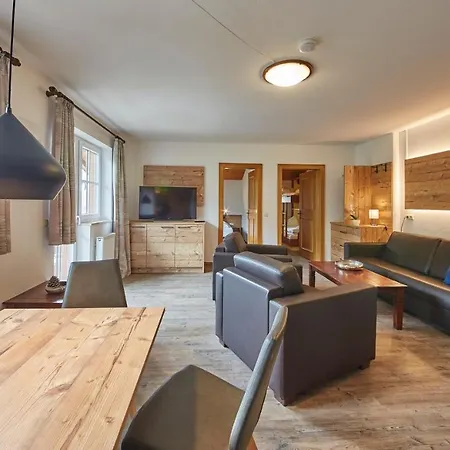 Delfi Ski & Bike Appartements Saalbach-Hinterglemm Exterior photo