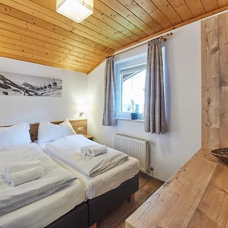 Delfi Ski & Bike Appartements Saalbach-Hinterglemm Exterior photo